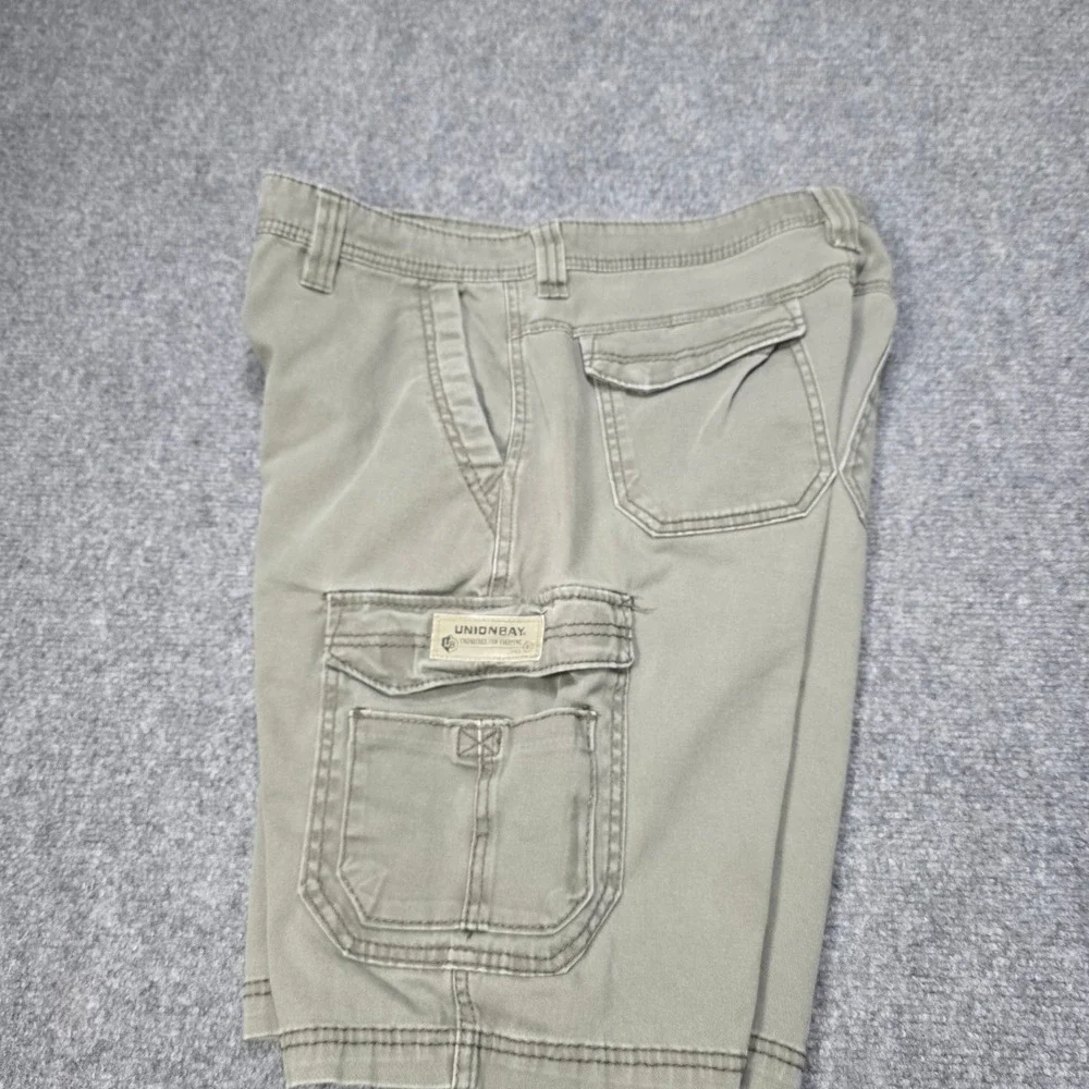 UNIONBAY Mens Messenger Cargo Shorts Size 34 Sage Green Khaki Outdoor Hiking EUC